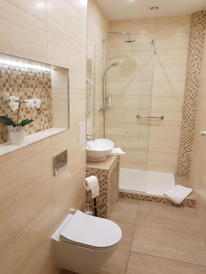 Kaja Apartamenty Legnica Ngoại thất bức ảnh
